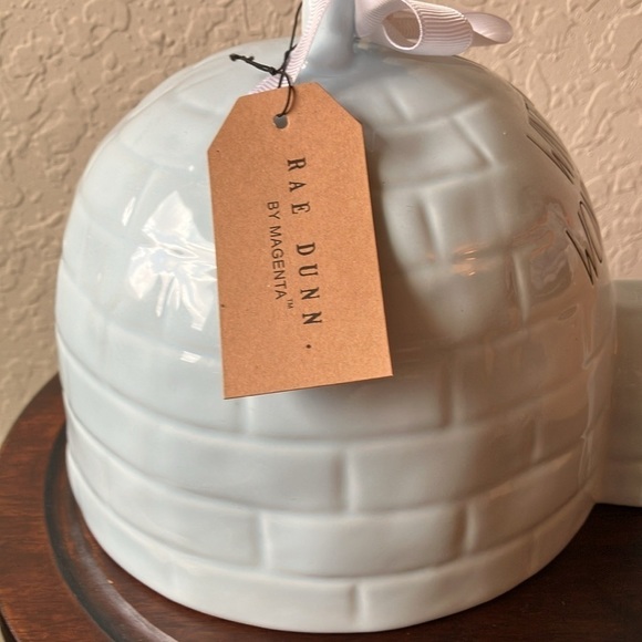 Rae Dunn: Ice Blue “Winter Wonderland” Igloo Bird House - Picture 4 of 16